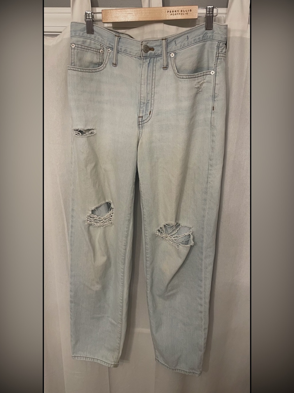 Madewell Slouchy Boyjean in Wrightlane Wash: Ripped Edition NJ212